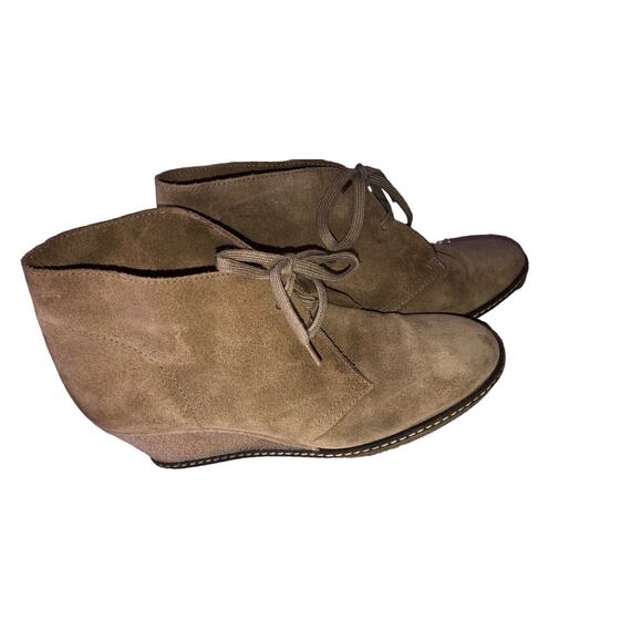 J. Crew‎ Suede Wedge Chukka Desert Ankle BOOTIES Boots - Size 8 - Tan Lace Up - Picture 2 of 12